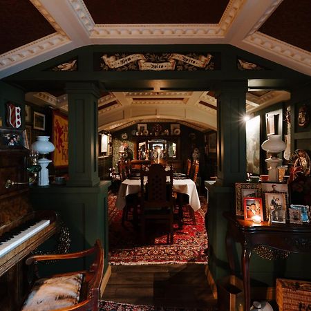 Sheddington Manor - 2 Bedroom Guest House & Cinema ベルファスト エクステリア 写真