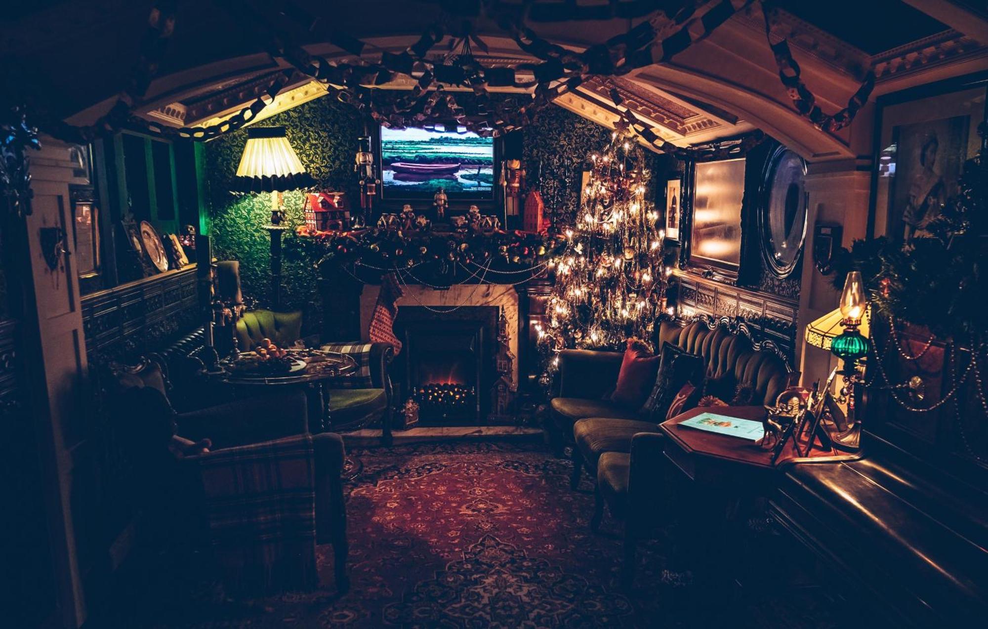 Sheddington Manor - 2 Bedroom Guest House & Cinema ベルファスト エクステリア 写真