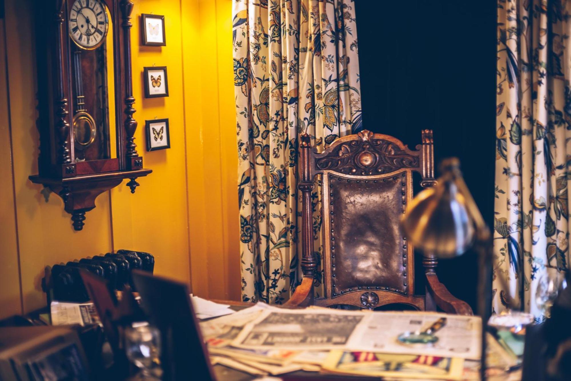 Sheddington Manor - 2 Bedroom Guest House & Cinema ベルファスト エクステリア 写真