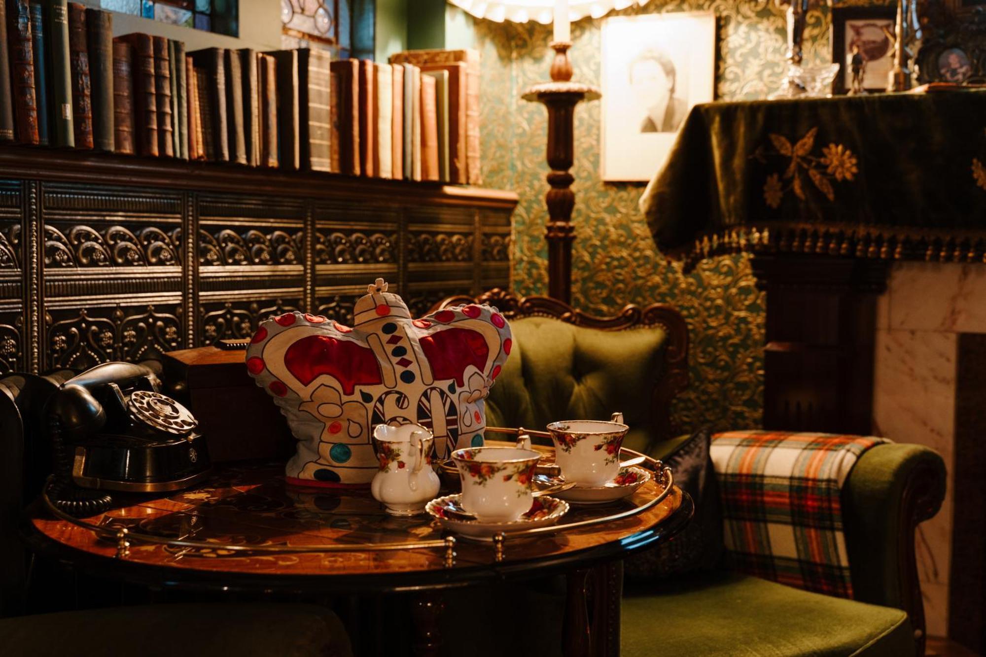 Sheddington Manor - 2 Bedroom Guest House & Cinema ベルファスト エクステリア 写真